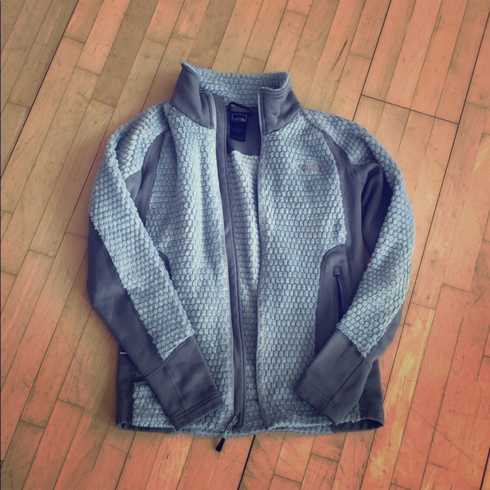 The north face zip up small